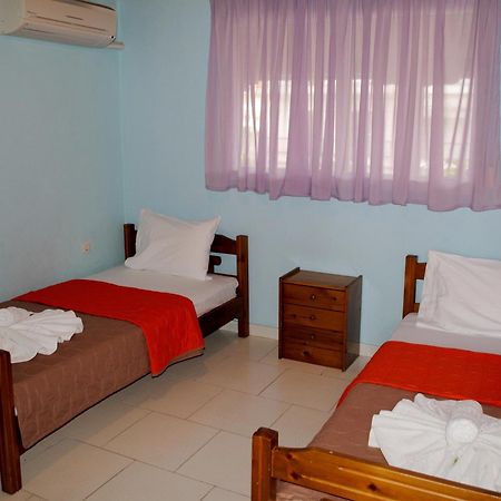 פראליה דיוניסיו Artemis Apartments מראה חיצוני תמונה
