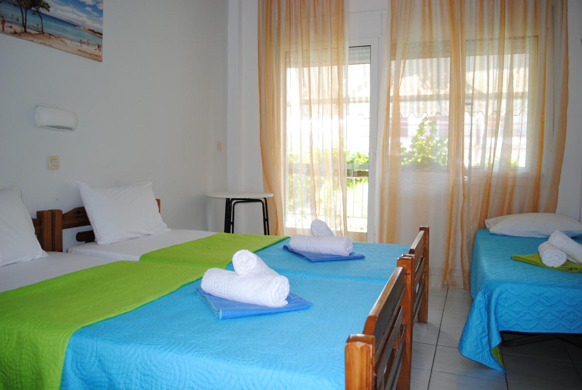 פראליה דיוניסיו Artemis Apartments מראה חיצוני תמונה
