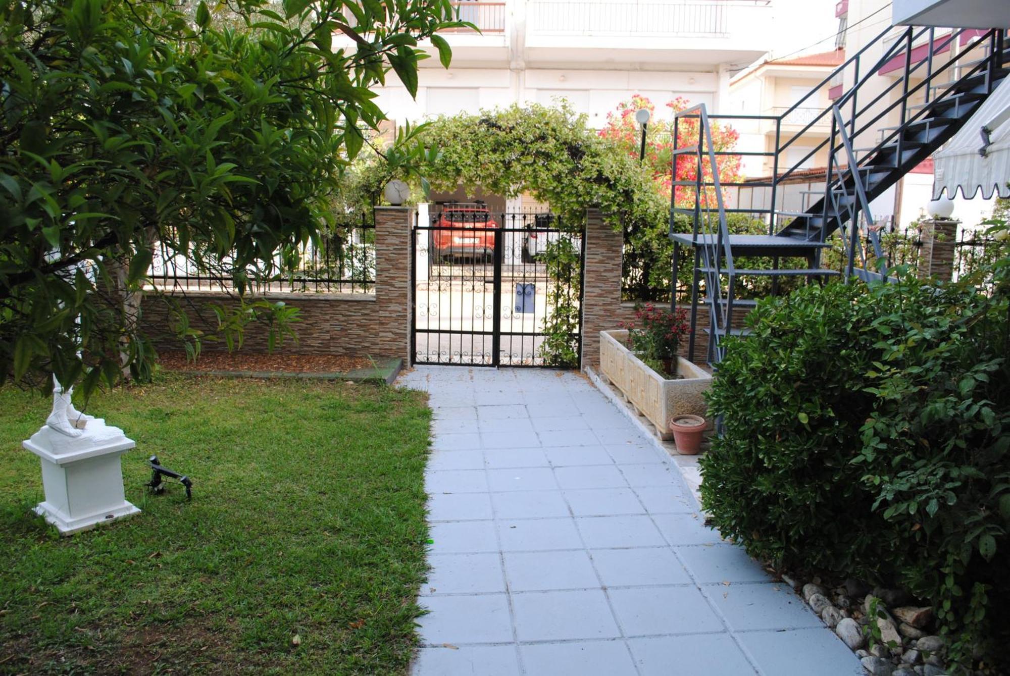 פראליה דיוניסיו Artemis Apartments מראה חיצוני תמונה