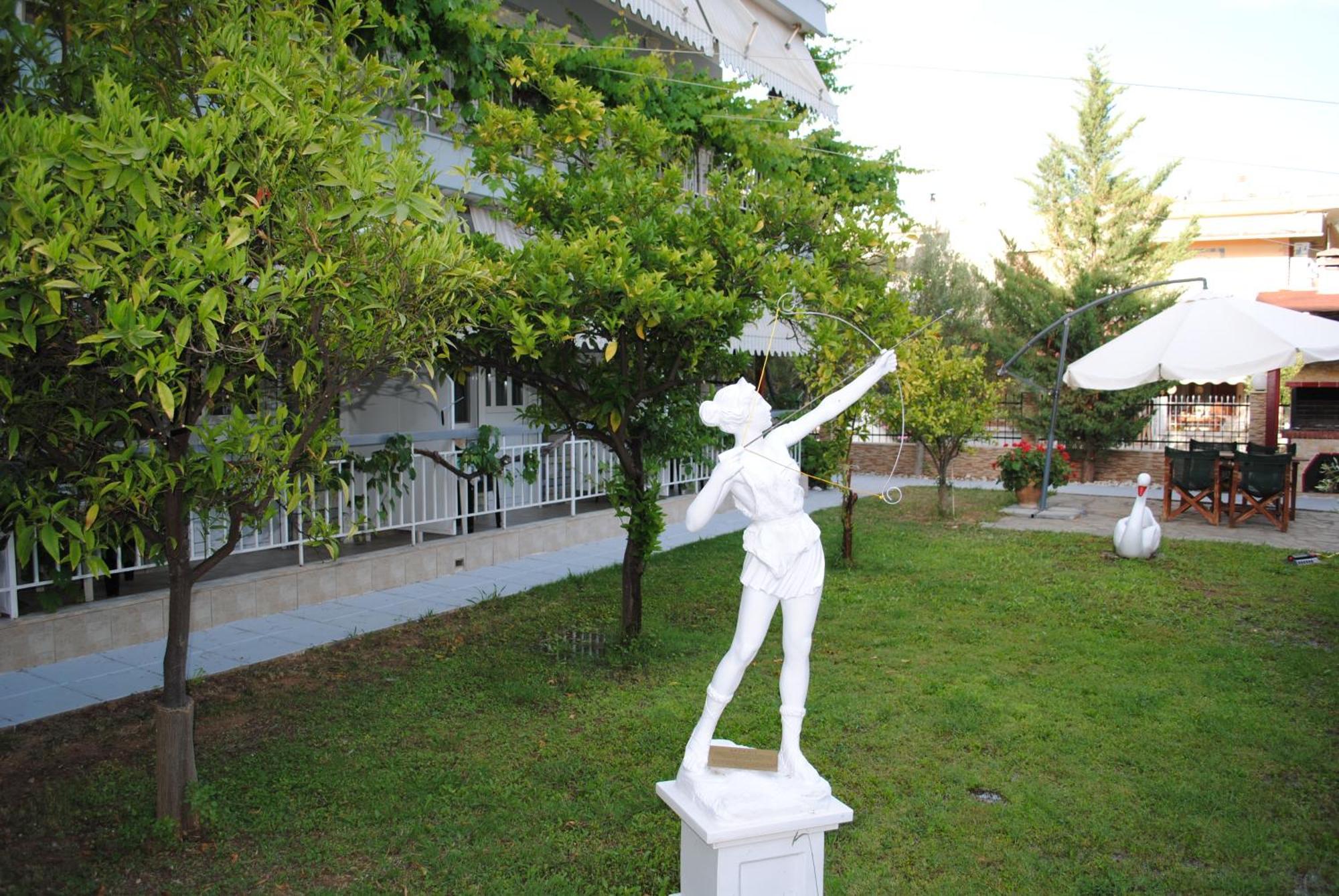 פראליה דיוניסיו Artemis Apartments מראה חיצוני תמונה