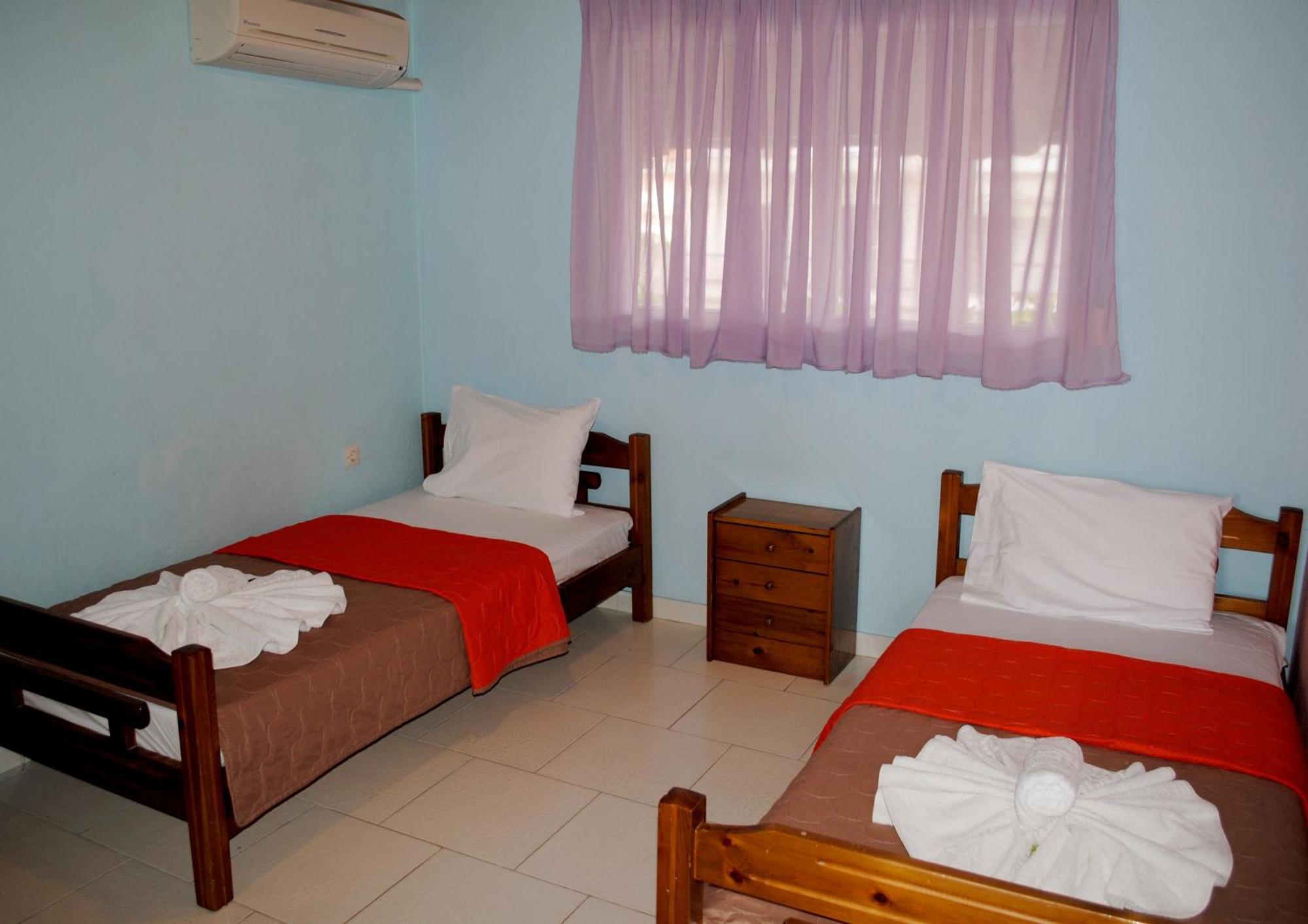 פראליה דיוניסיו Artemis Apartments מראה חיצוני תמונה