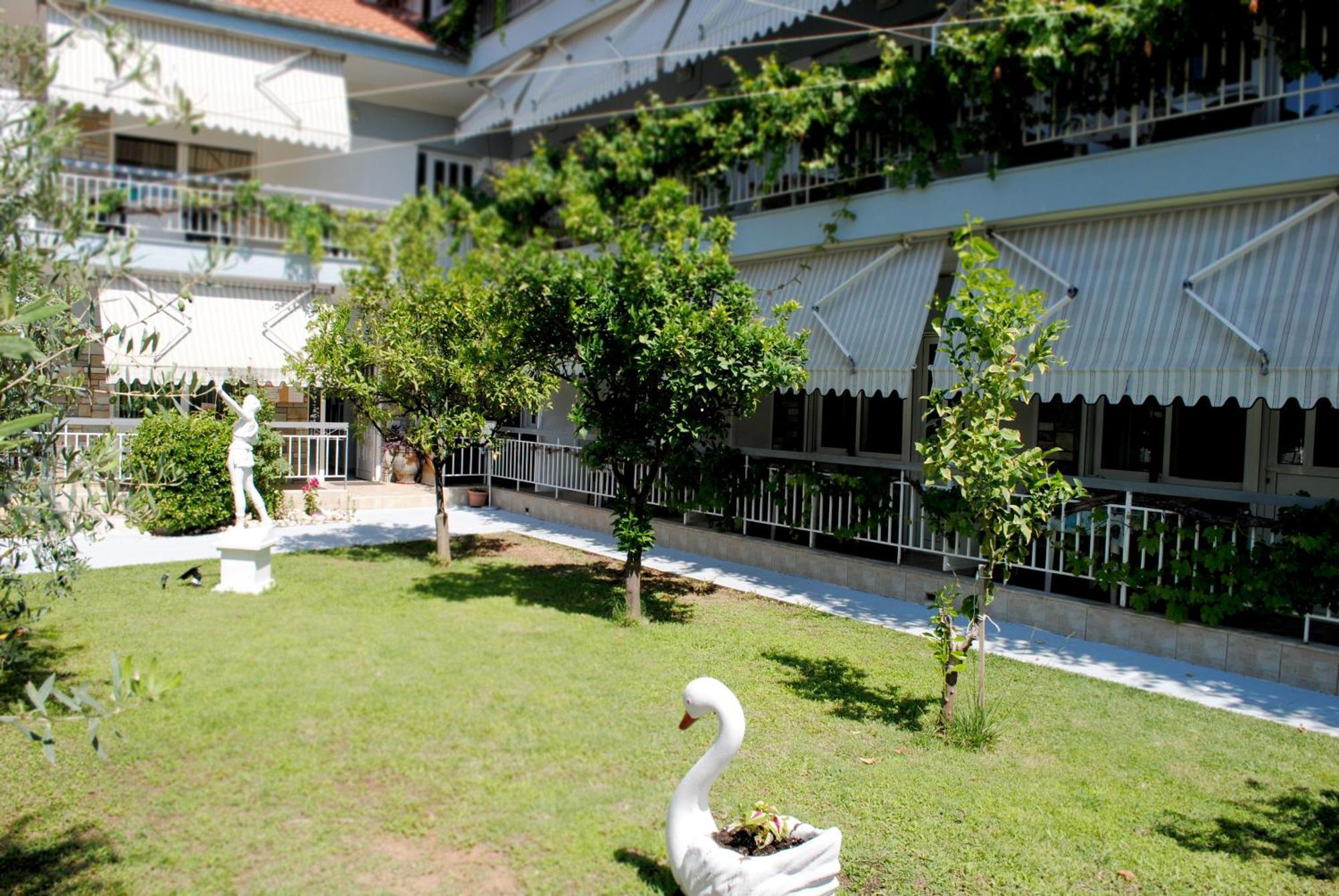 פראליה דיוניסיו Artemis Apartments מראה חיצוני תמונה